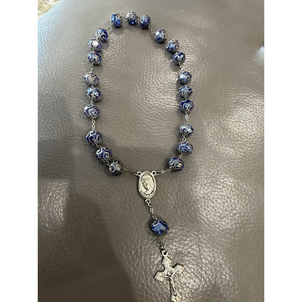 VINTAGE BLUE CRYSTAL And Hand Glass ROSARY NECKLACE Beautiful Great Quality